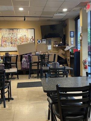 Store is messy!  There are boxes upon boxes all over the store!  How many pizza boxes need to be made in advance.   This is ridiculous!