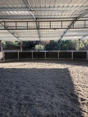 Covered Roundpen