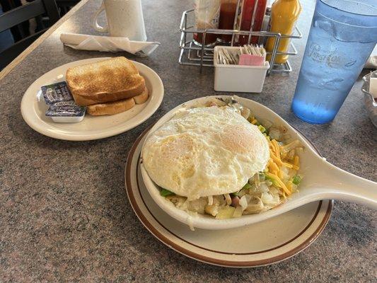 Gipsy skillet with toast