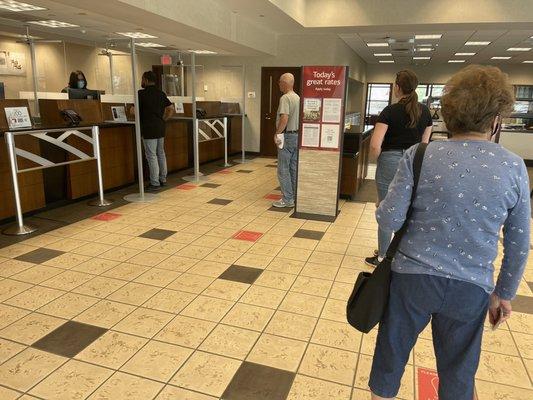 Line to deposit a check