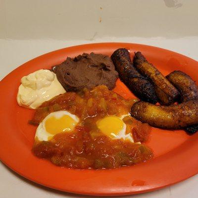 Desayuno salvadoreño