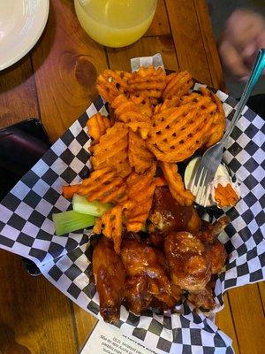 Wings and sweet potato fries