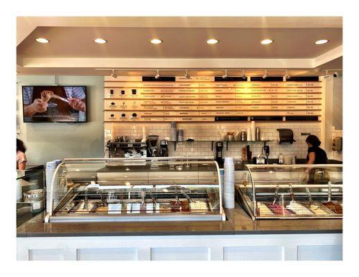 Frio Gelato . Evenston Location.  1301 Chicago Ave, Evanston, IL    Gelato Heaven!!! Perfection!  Cool!