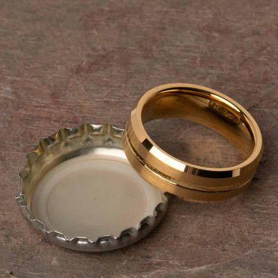 The Walker Gold men's wedding band from Mettle Rings