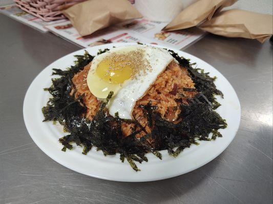 Kimchi Fried Rice with Egg fry