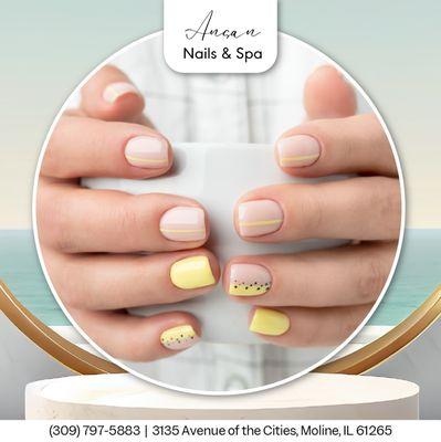 Brighten your day with soft yellow nails. A simple, cheerful touch that's perfect for a fresh daily look!