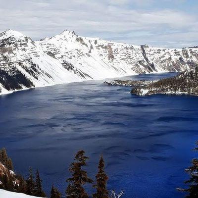 Crater Lake National Park in winter