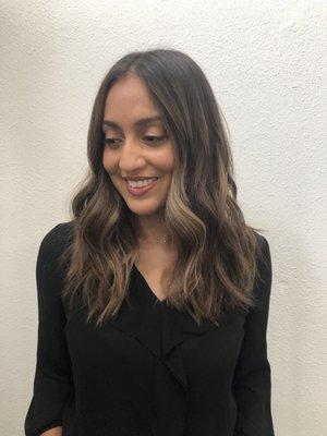 natural looking sombre/balayage