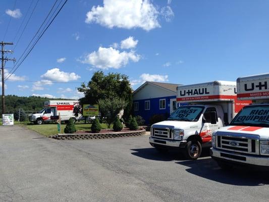 U-Haul neighborhood dealer for Brodheadsville, PA 18322 on Switzgable Drive