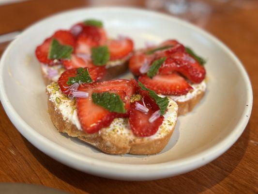 Strawberry Crostini - sweetness of the strawberries and honey perfectly offset the savory richness of the whipped feta