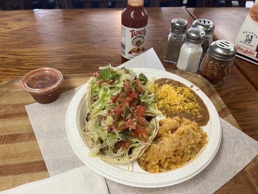 Carnitas tacos plate