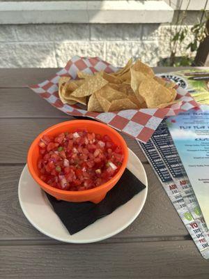 Salsa and chips