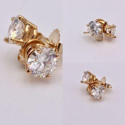 Natural 1.5 TWC diamond earring in 14 yellow gold only at Chic Jewelry. 830.331.8580.