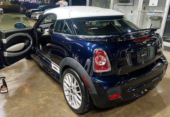 Mini Cooper - Interior and Exterior Detail