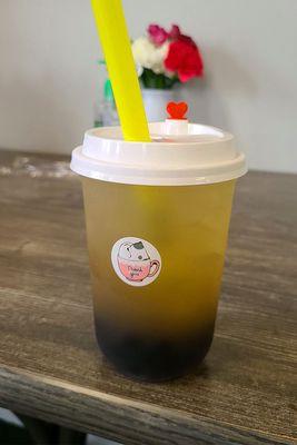 Really delicious Lemon Fruit tea with Black Boba. Nicely tart!