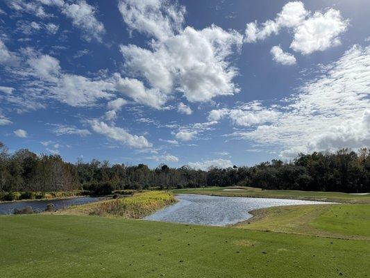 Par 3 tee box view