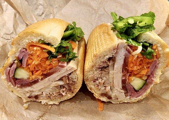 Special combination banh mi