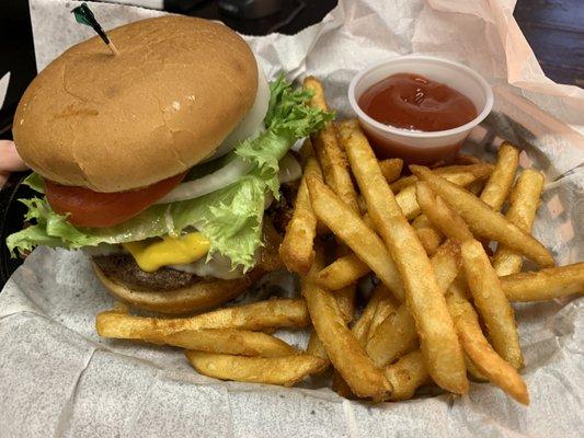 Cheeseburger and fries