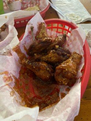 Teriyaki wings with garlic! Yes