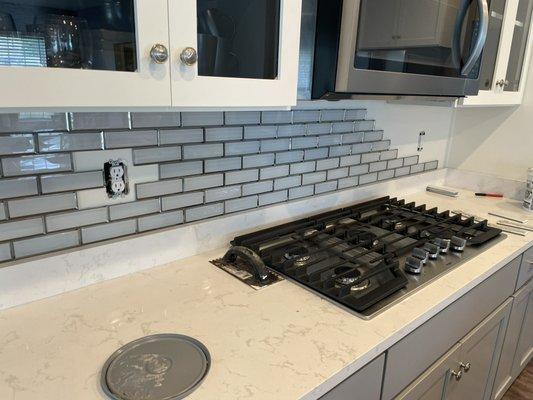 Gray glass tiles, subway style