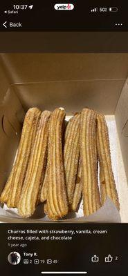 Longer churros on the first pic and look at how they are now in the 2nd