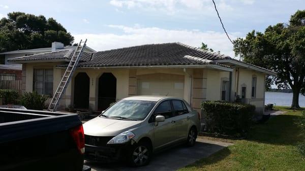 Roof and Building Cleaning job