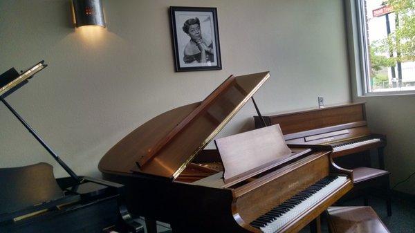 Baldwin Artist grand piano!