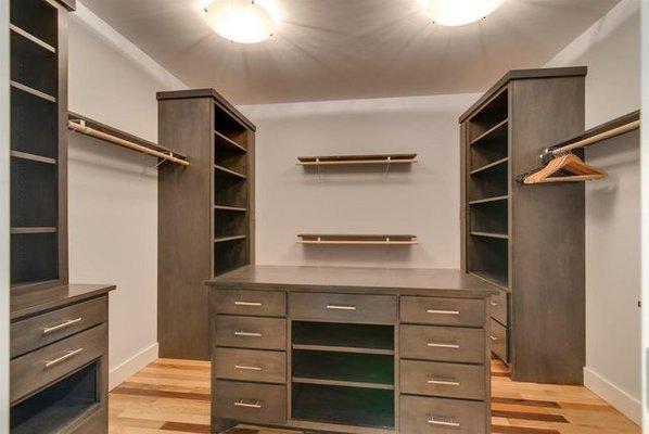 Master Closet Design