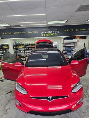 Tesla Model X Full Tint 360. 1pc Front windshield, roof and all sides & back.