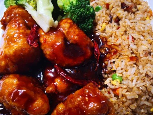 General Tso's Chicken with BBQ Pork Fried Rice Combo