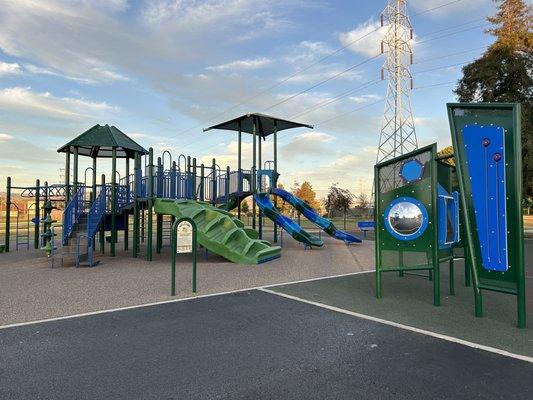 Montague Elementary School - Play Yard