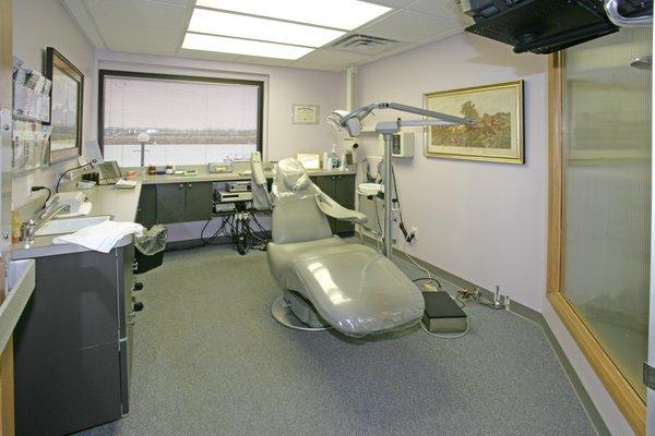 Dental exam room at Darby Creek Dental, equipped with advanced technology.