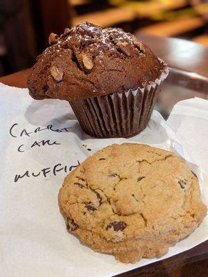 Carrot cake muffin and chocolate chip cookie