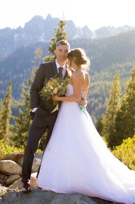 Wedding photos with the Sierra Buttes