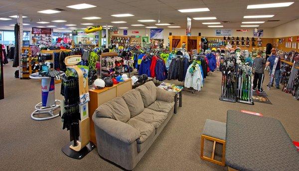 Tacoma Ski Mart - Ski Rentals - Snowboard Rentals