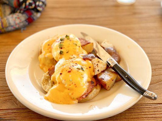 Eggs Benedict