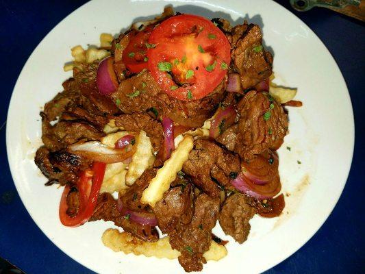 Sauteed steak with fries