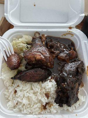 Jerk chicken with white rice plate