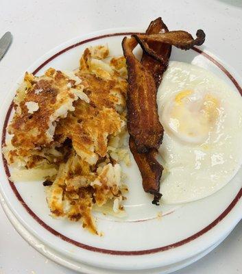 Crispy hashbrowns, bacon, eggs