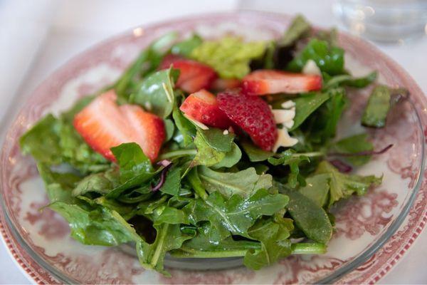 Strawberry salad