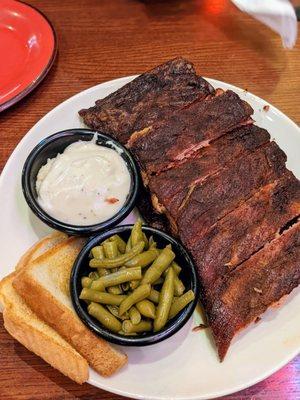 Slab of Ribs, Mashed Potatoes & Green Beans