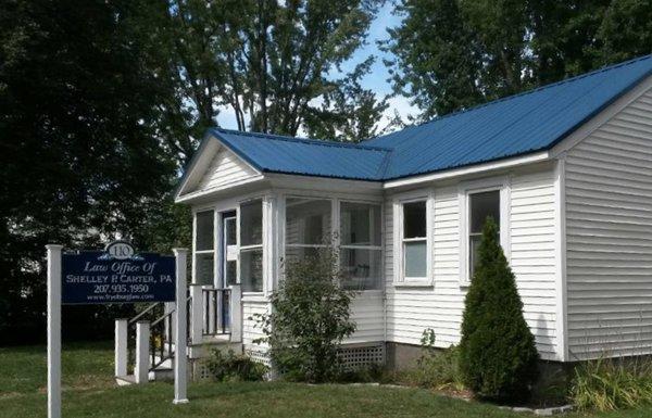 Side profile of Law Office of Shelley P. Carter, PA.