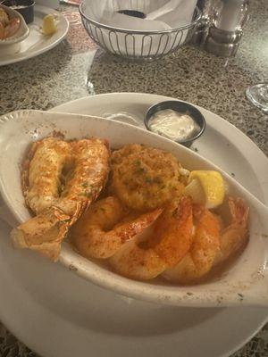 Deluxe Seafood Combo