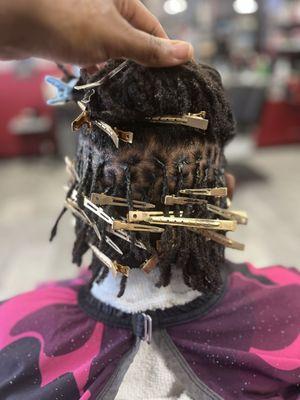 Now doing loc retwist!!! Appointment only