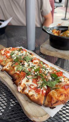 MARGHERITA FLATBREAD