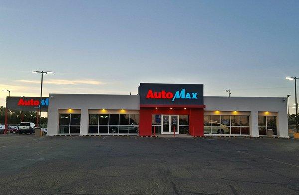 Automax Truck and Car Center