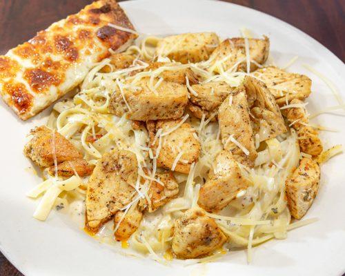 Alfredo Chicken Pasta