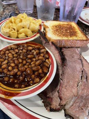 Brisket plate w Mac'n Cheese and Beans