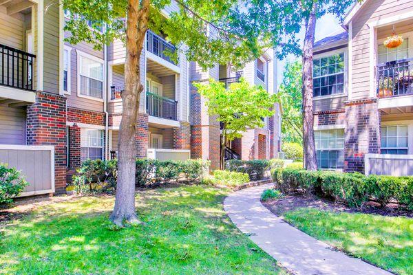 Riverside Park - Apartments for Rent in Tulsa, OK