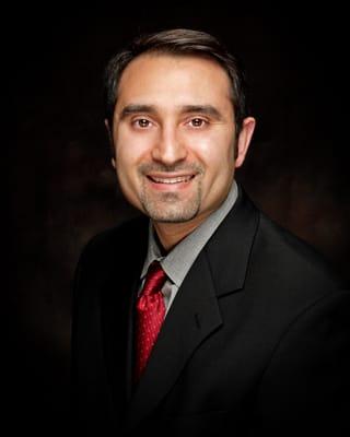 Meet Dr. Navin Hukmani!